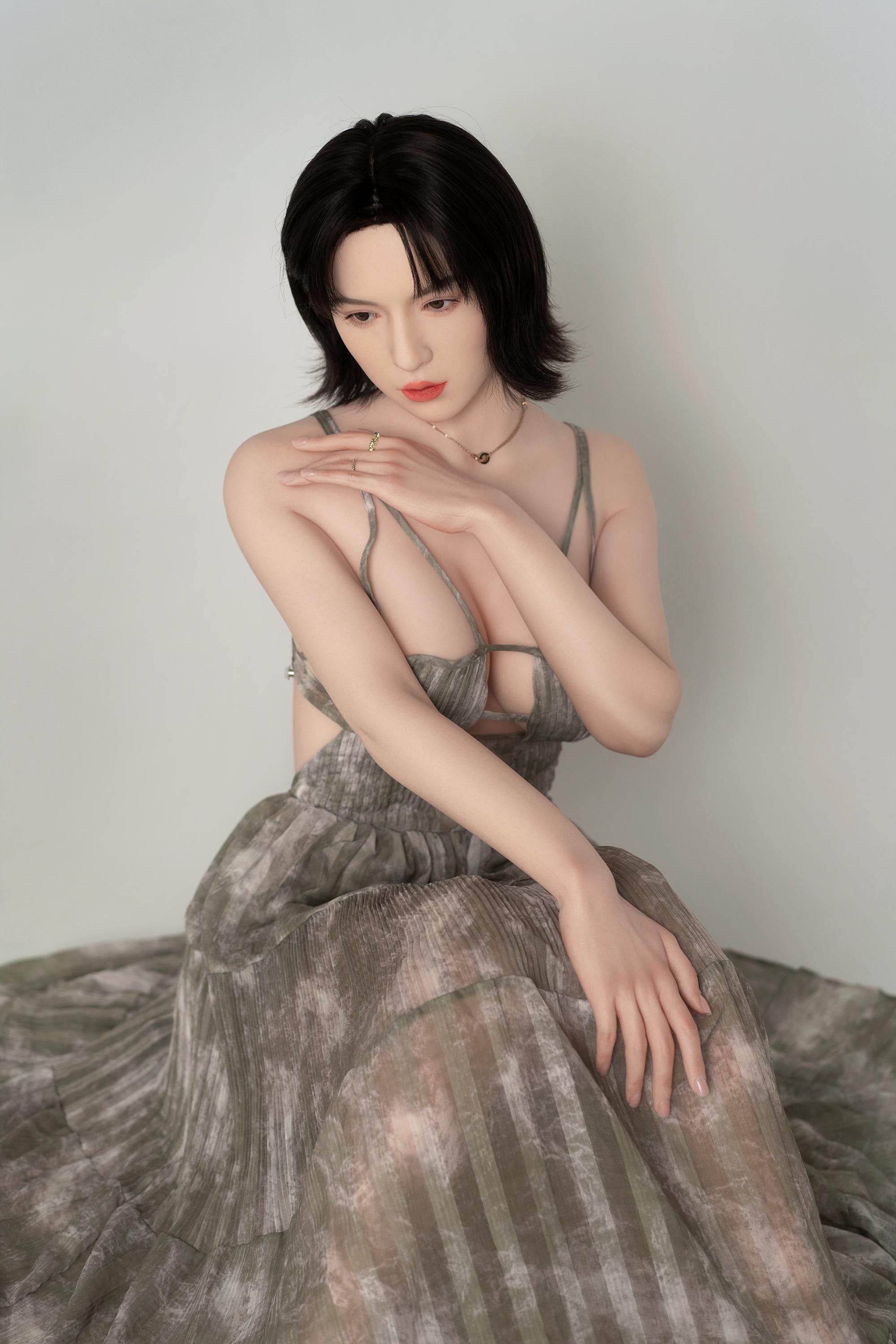 Wyne - SEX LOVE DOLLS